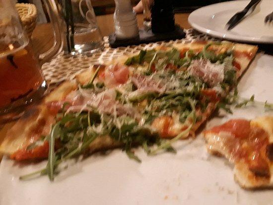 Pełna Chata Pizzeria